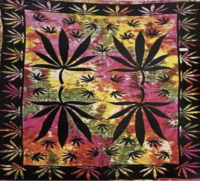 Tie-Dye 4 Leaf Cannabis Psychedelic Tapestry 55x85